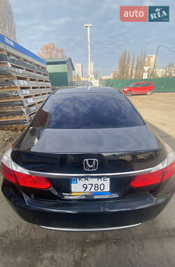 Седан Honda Accord 2014 в Києві