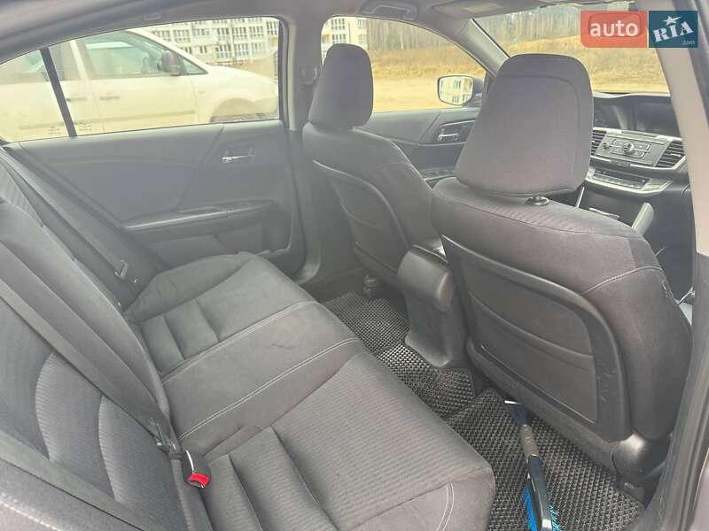 Седан Honda Accord 2013 в Чернигове