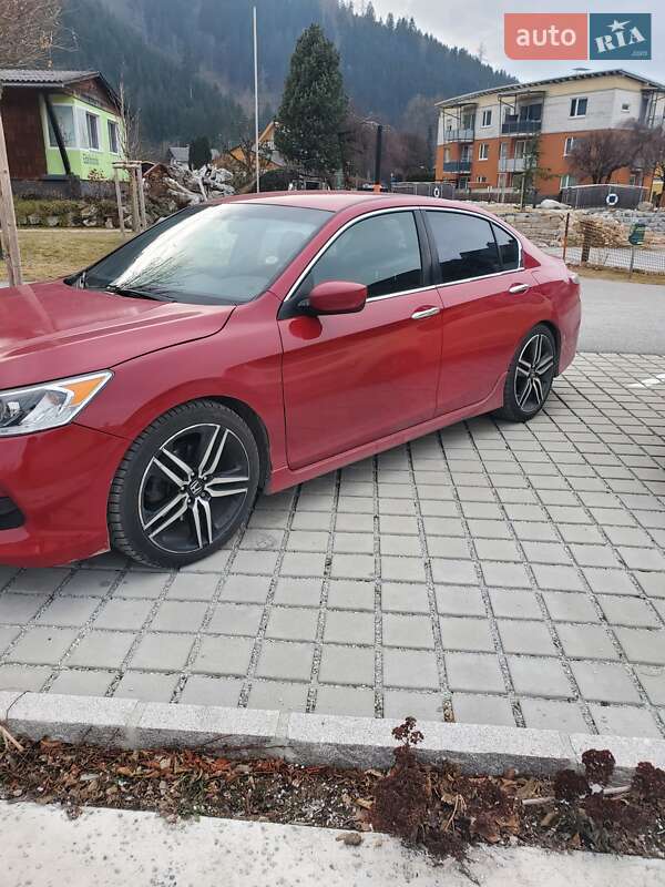 Седан Honda Accord 2016 в Бобровице