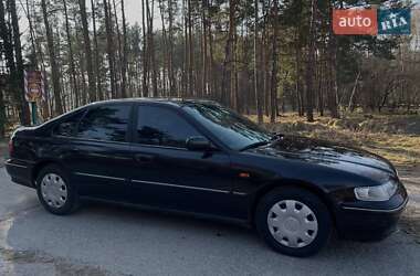 Седан Honda Accord 1998 в Остроге