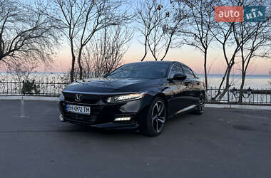 Седан Honda Accord 2019 в 