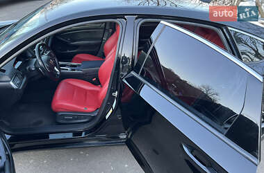 Седан Honda Accord 2019 в 