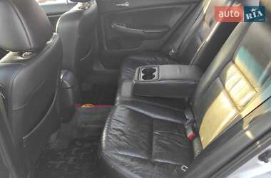 Седан Honda Accord 2004 в 