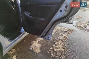 Седан Honda Accord 2004 в 