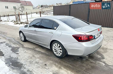 Седан Honda Accord 2014 в Києві