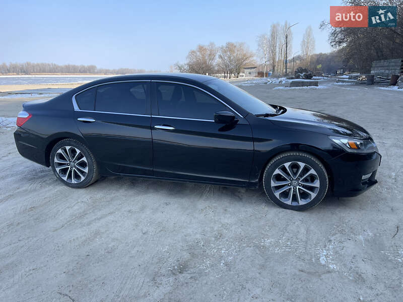 Седан Honda Accord 2014 в Черкассах