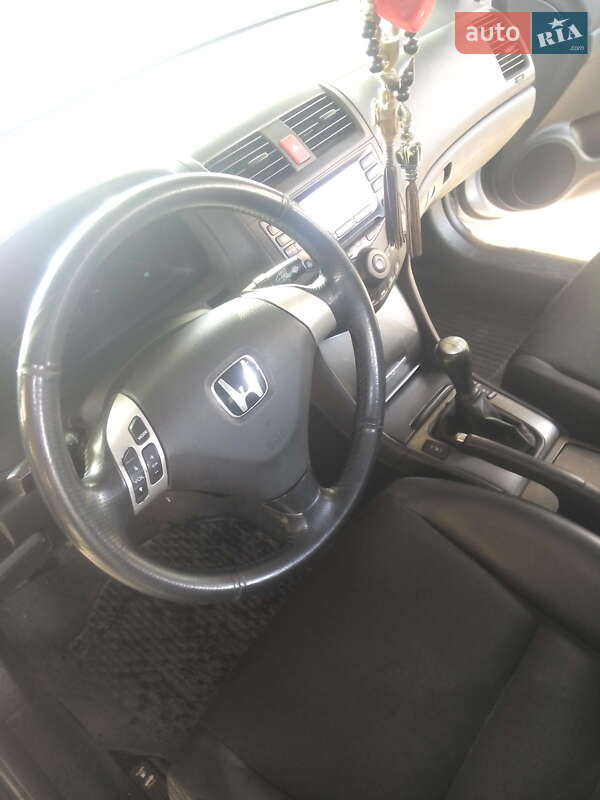 Седан Honda Accord 2004 в Ірпені