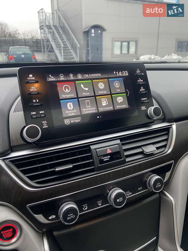 Седан Honda Accord 2018 в Києві