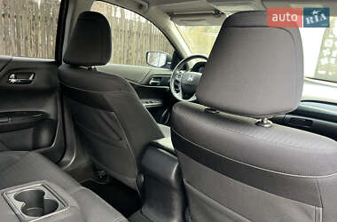 Седан Honda Accord 2015 в Києві