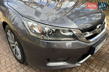 Седан Honda Accord 2015 в Києві