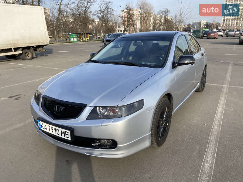 Седан Honda Accord 2003 в Киеве