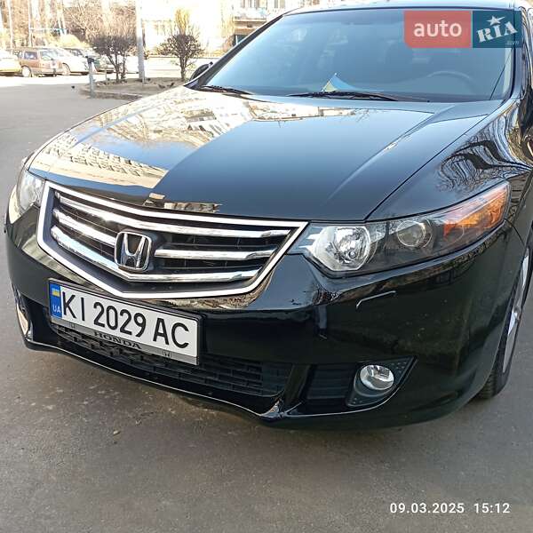 Седан Honda Accord 2009 в 