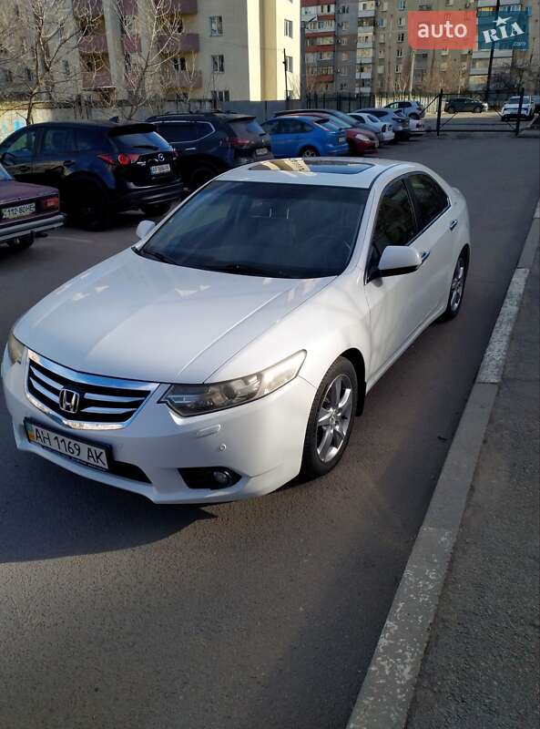 Седан Honda Accord 2012 в Запорожье