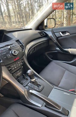 Седан Honda Accord 2011 в 