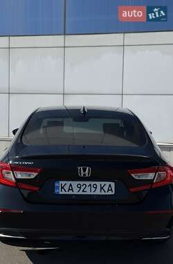 Седан Honda Accord 2018 в 