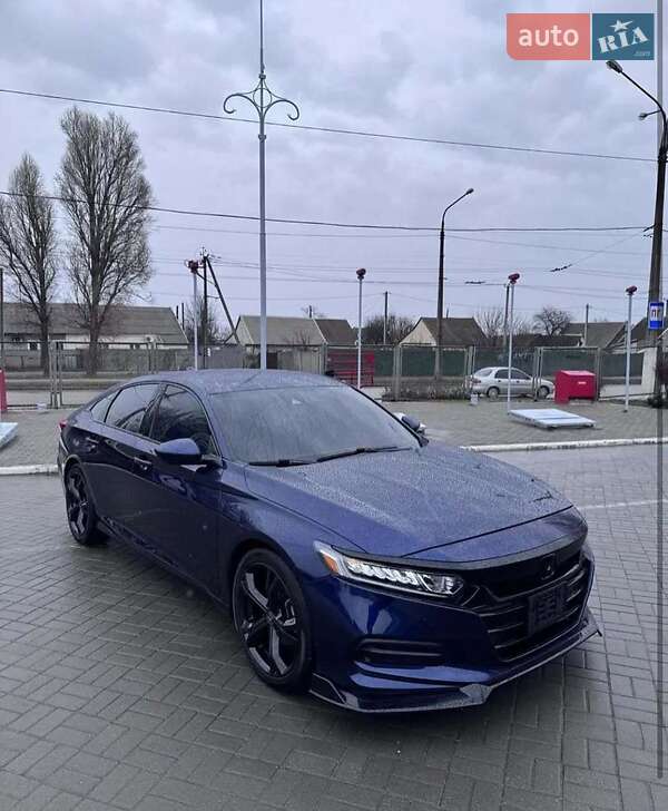 Седан Honda Accord 2018 в Львові