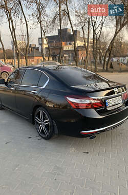 Седан Honda Accord 2016 в 