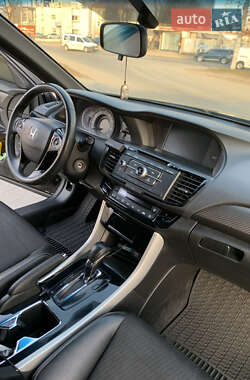 Седан Honda Accord 2016 в 
