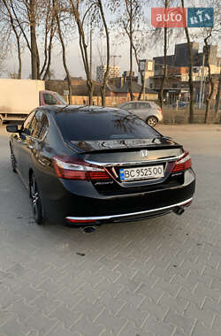 Седан Honda Accord 2016 в 