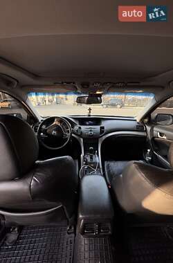 Седан Honda Accord 2011 в 