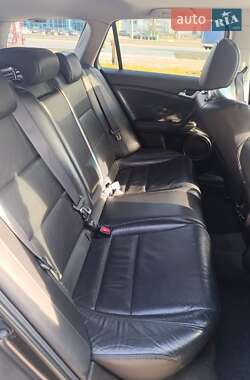 Универсал Honda Accord 2011 в 