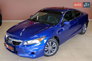 Купе Honda Accord 2012 в 