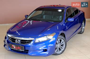Купе Honda Accord 2012 в 