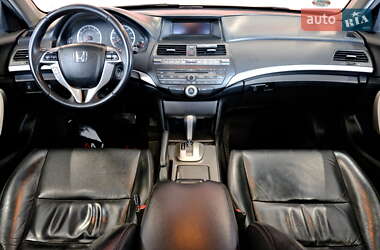 Купе Honda Accord 2012 в 