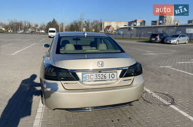Седан Honda Accord 2014 в 