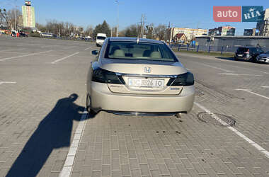 Седан Honda Accord 2014 в 