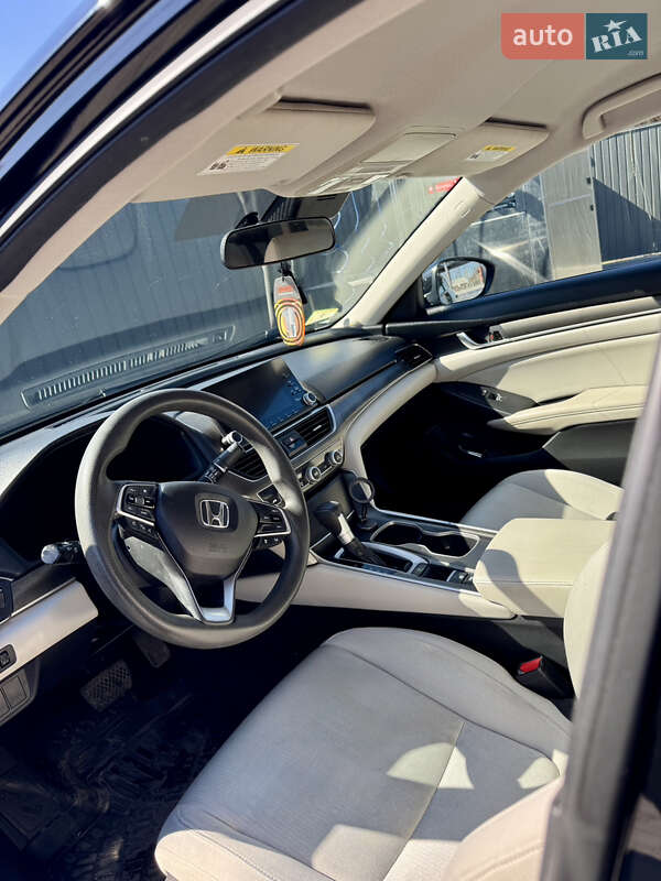 Седан Honda Accord 2018 в Івано-Франківську