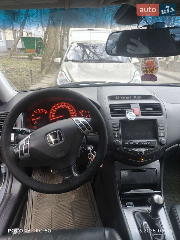 Седан Honda Accord 2004 в Запоріжжі