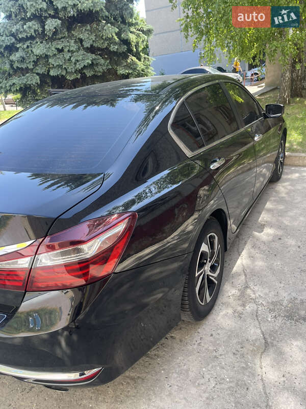 Седан Honda Accord 2016 в Южноукраїнську