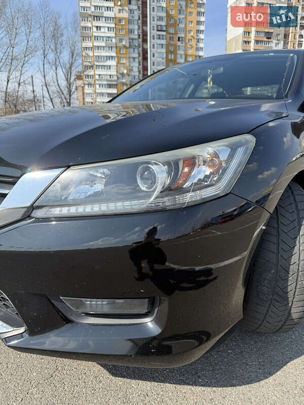 Седан Honda Accord 2014 в Києві