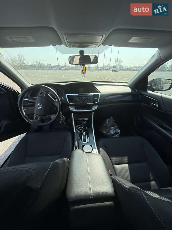 Седан Honda Accord 2014 в Києві