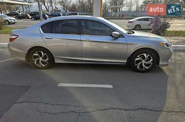Седан Honda Accord 2017 в Киеве