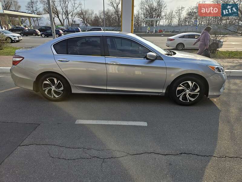 Седан Honda Accord 2017 в Києві