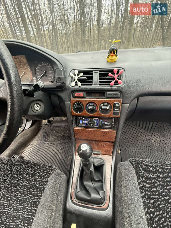 Седан Honda Accord 1994 в Львове