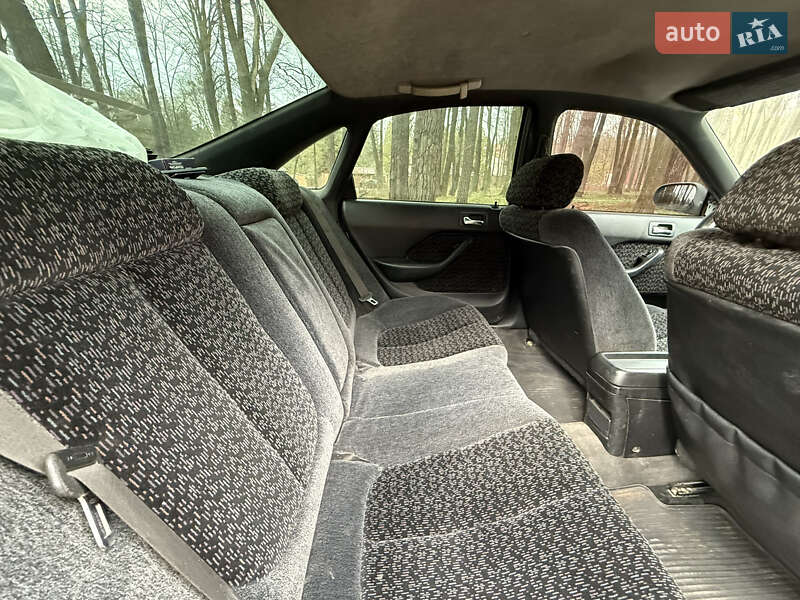 Седан Honda Accord 1994 в Львове