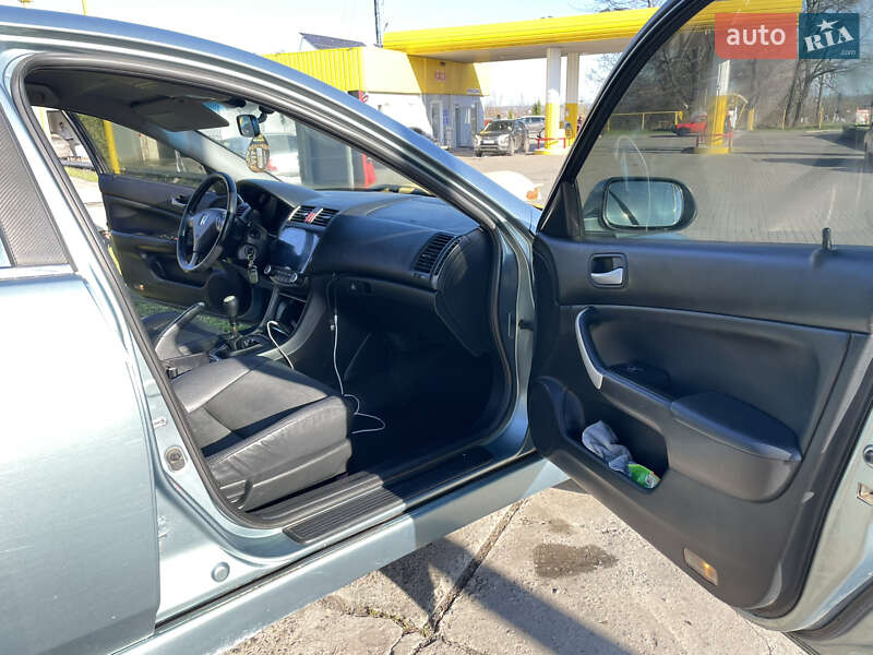 Седан Honda Accord 2004 в Черкассах