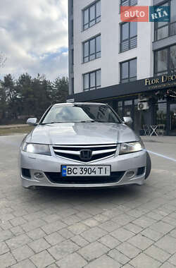 Седан Honda Accord 2005 в 