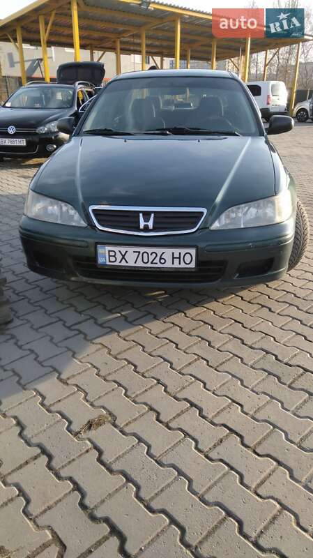 Седан Honda Accord 2000 в Хмельницком