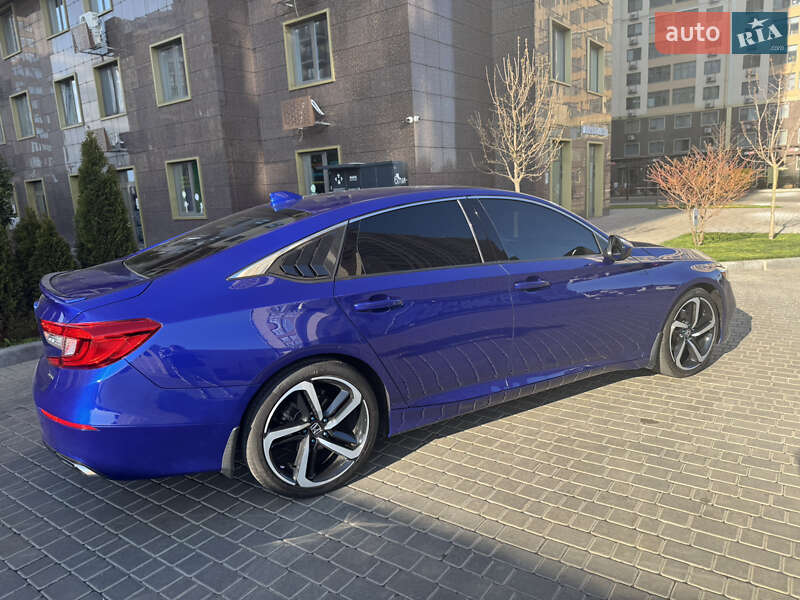 Седан Honda Accord 2017 в Одессе