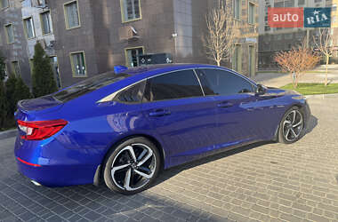 Седан Honda Accord 2017 в 