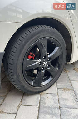 Седан Honda Accord 2011 в 