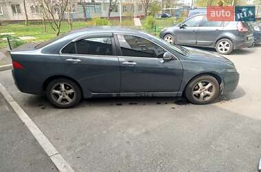 Седан Honda Accord 2004 в 