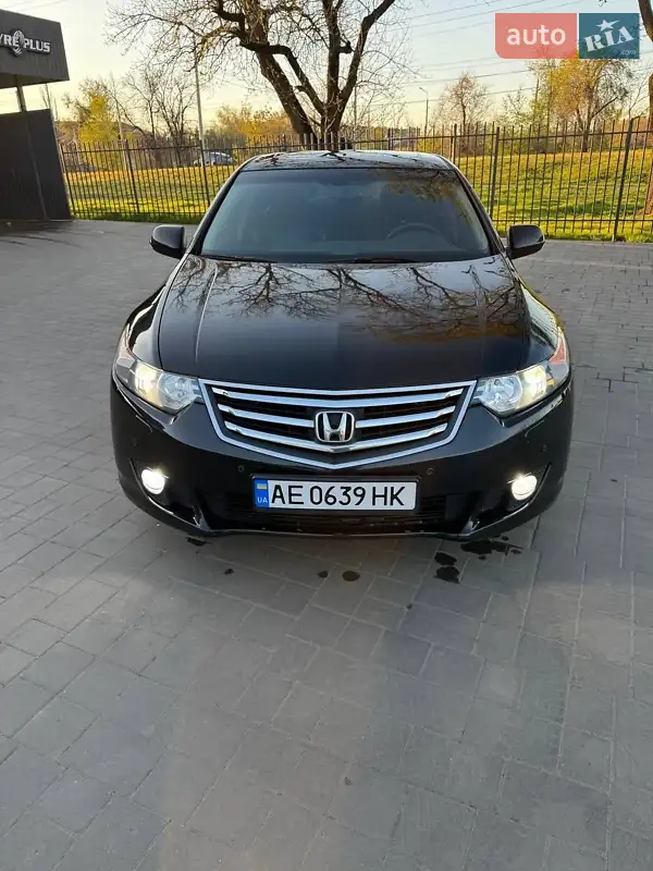 Седан Honda Accord 2010 в 