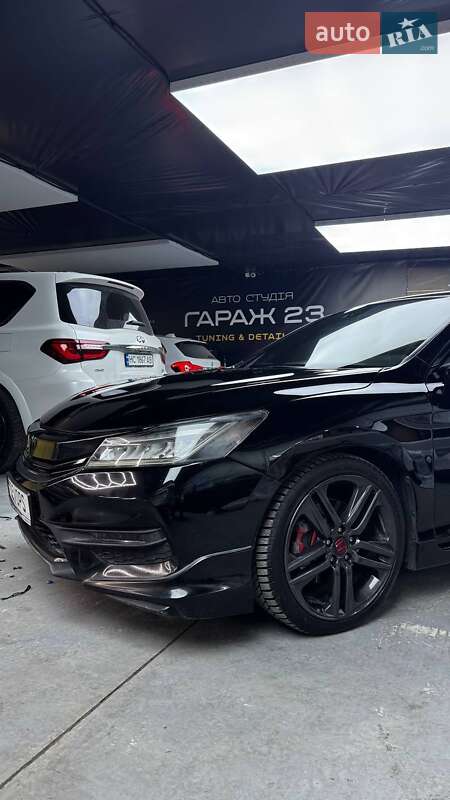 Седан Honda Accord 2017 в Львові