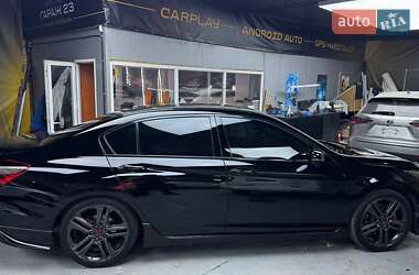 Седан Honda Accord 2017 в 