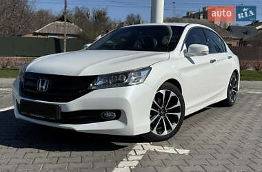 Седан Honda Accord 2015 в Виннице